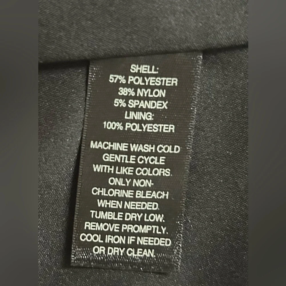 White House Black Market Black Mini Skater Skirt Size 8 - Picture 4 of 4